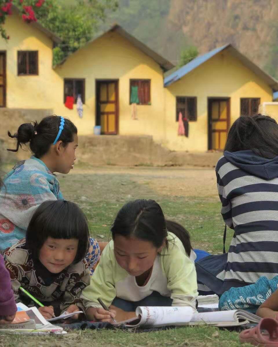 享受大自然的美好，珍惜所有學習的一切。Immerse ourselves in nature and cherish everything we learn.